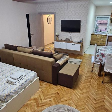 Stavrov Apartment Negotino  Buitenkant foto